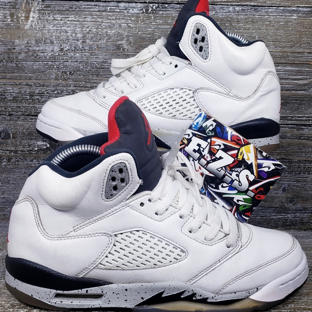 Air Jordan 5 Retro Nike White Cement 440888-104 Youth Size 7Y Size 8.5 Women